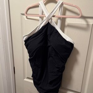 Lands' End Crossover Black and White Women's One Piece Swimsuit 22W